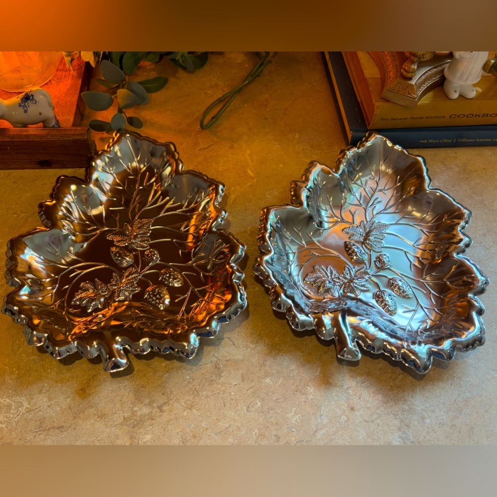 Decorative Strawberries Chrome Plated Leaf Shape Serving Platter Tray-9"x11" (2)